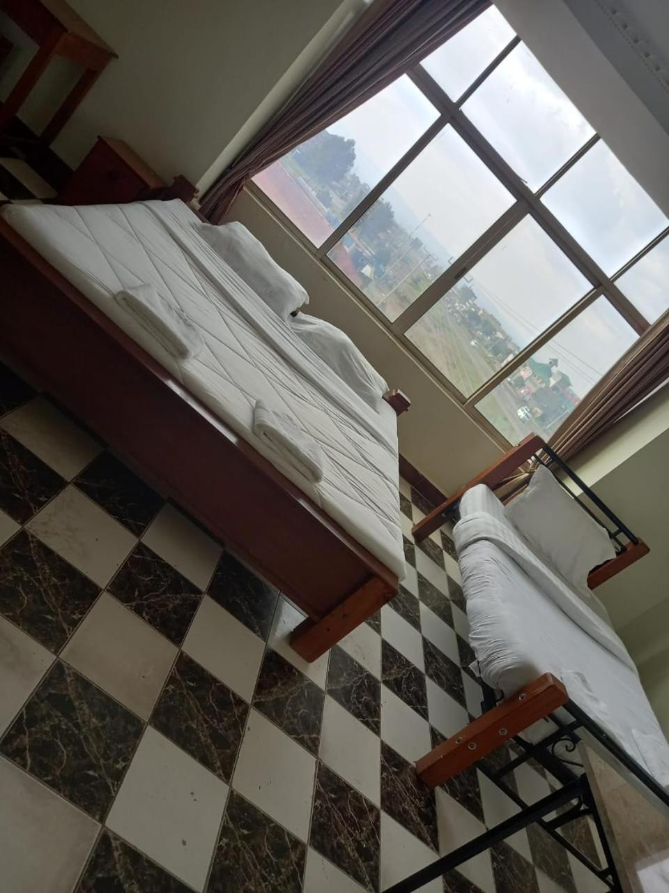 Newstead Hotel Naivasha Dış mekan fotoğraf