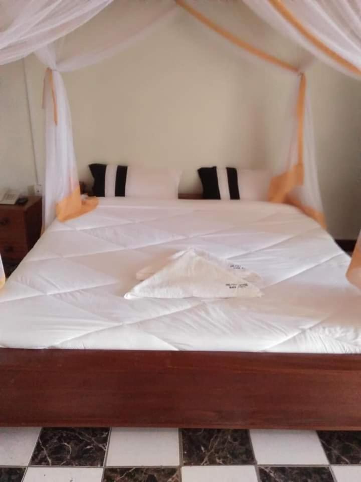 Newstead Hotel Naivasha Dış mekan fotoğraf