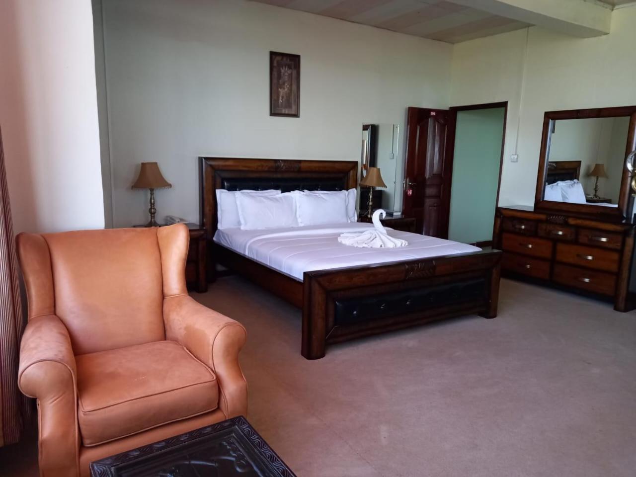 Newstead Hotel Naivasha Dış mekan fotoğraf